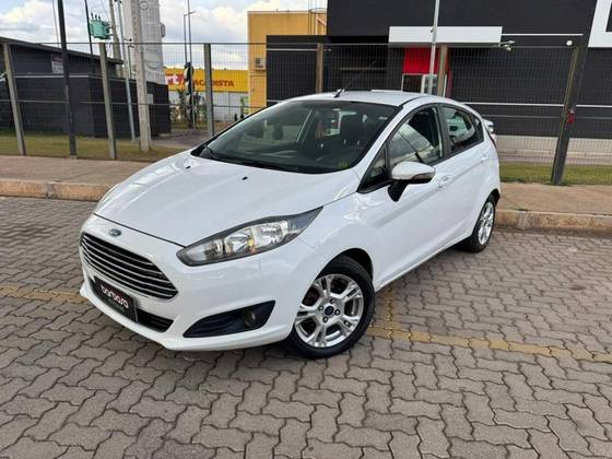 FORD FIESTA 1.6 SE HATCH 16V FLEX 4P POWERSHIFT